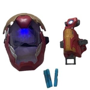 Marvel Iron Man Flip FX Light Up Mask with Arm Wrist Nerf Shooter